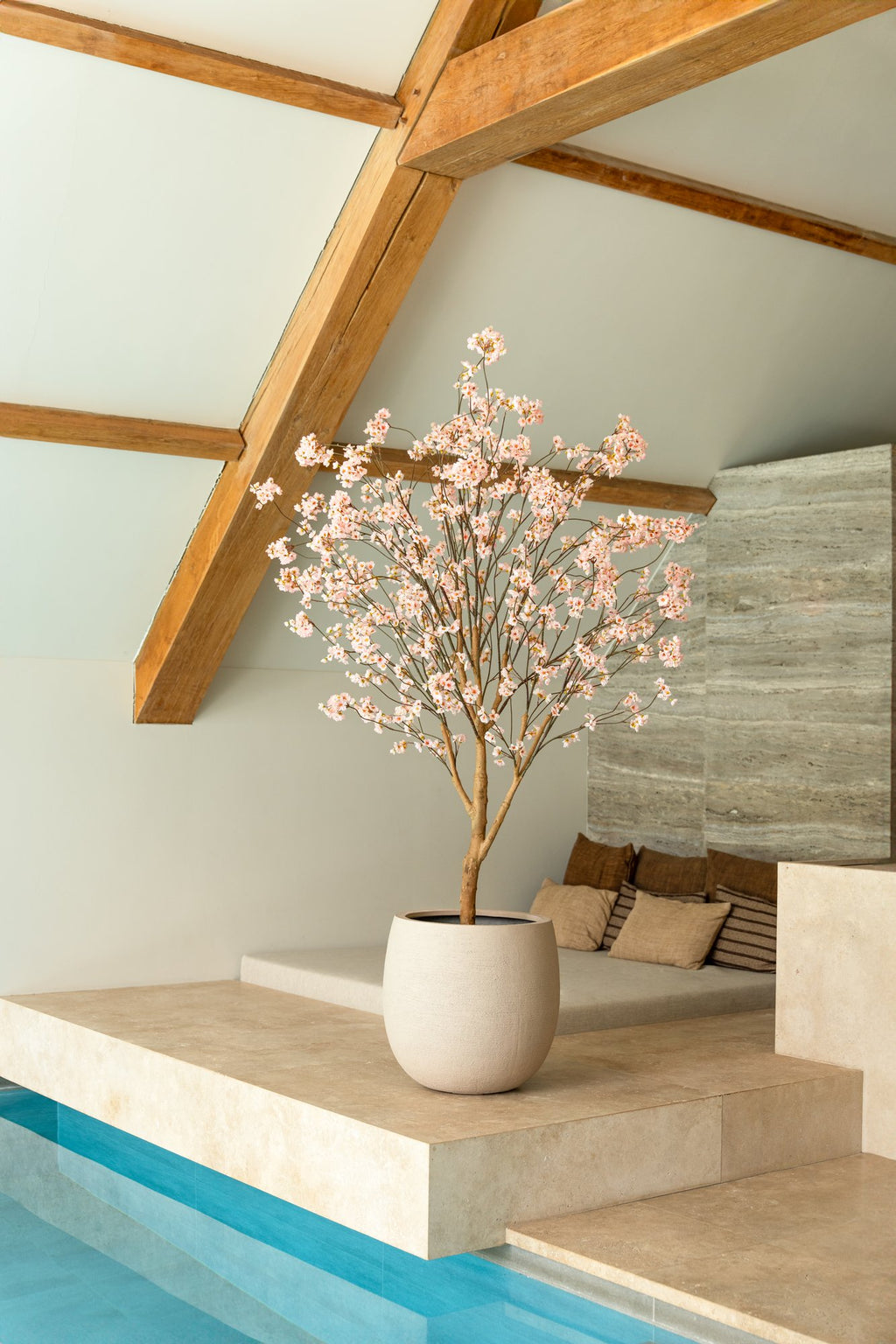 Zijden Bloesemboom Roze 180cm - sfeerbeeld in interieur